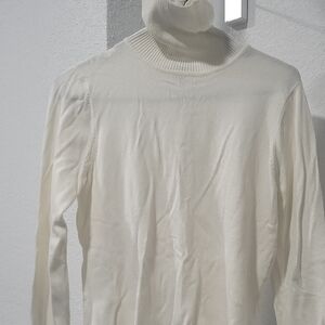 Joseph Cream Turtleneck Sweater Classic Style